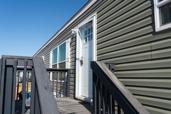 Photo - 128 Ponderosa Way