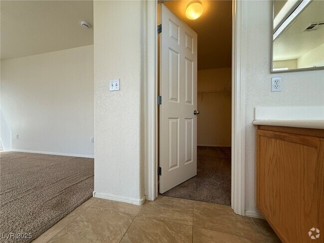 Building Photo - 7776 Littondale St Rental