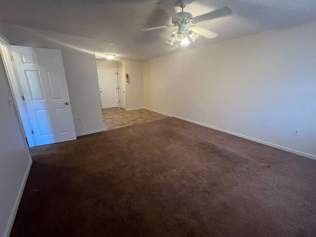 Photo - Cute 2 bed 1 bath! Must see!