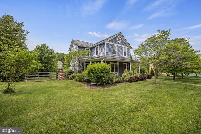 Photo - 705 Dranesville Rd