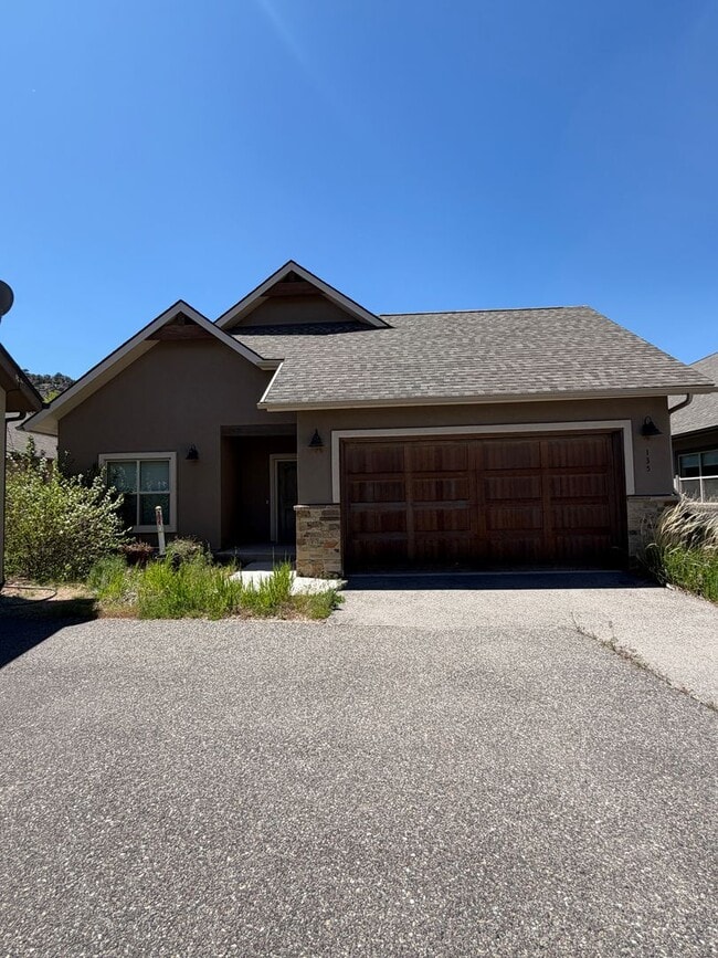 Building Photo - Three Bedroom Two Bath Ironbridge Home