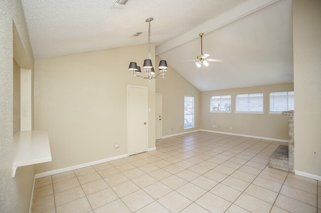 Photo - 20143 Beechview Ln