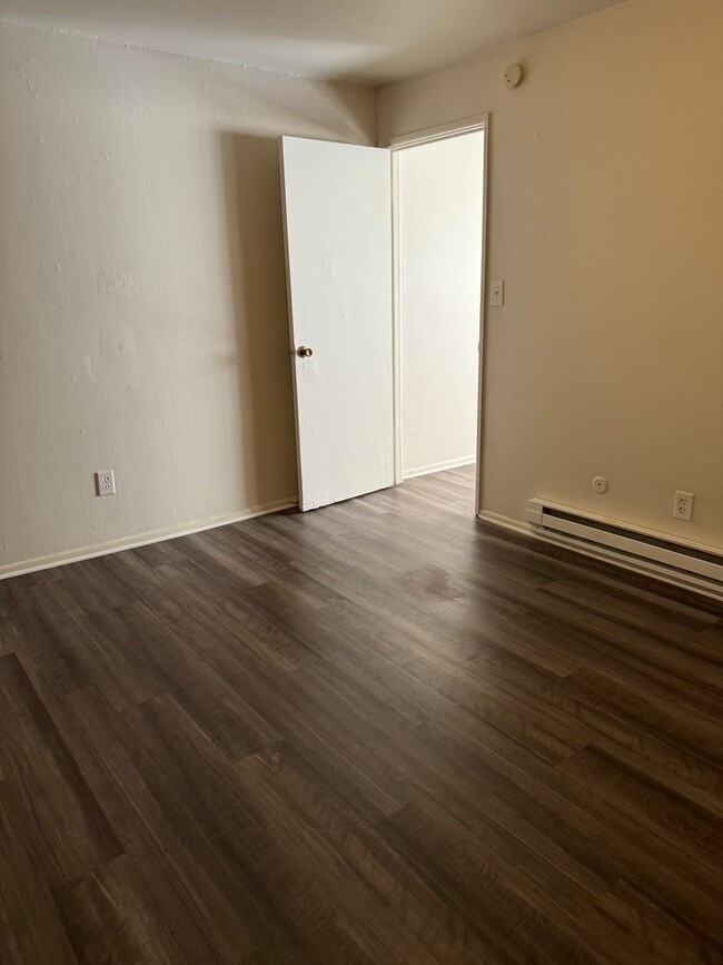 Building Photo - 5828 Stieren Dr Unit 5828 - 59