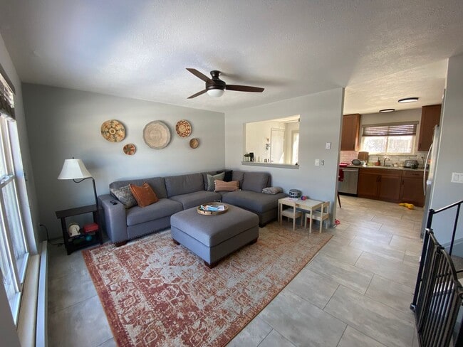 Photo - 1144 Maple Dr