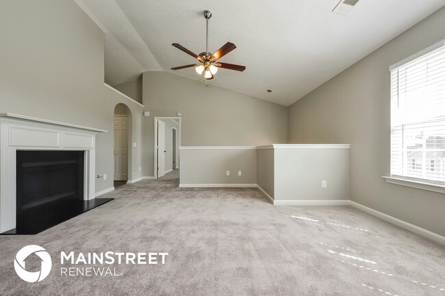 Photo - 1424 Buckingham Pl