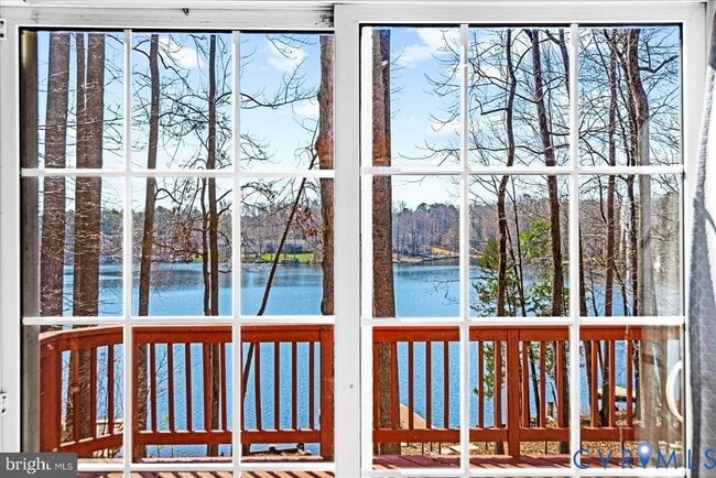 Photo - 686 Lake Caroline Dr