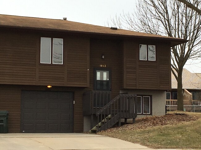 Photo - 1843 Hollywood Ct