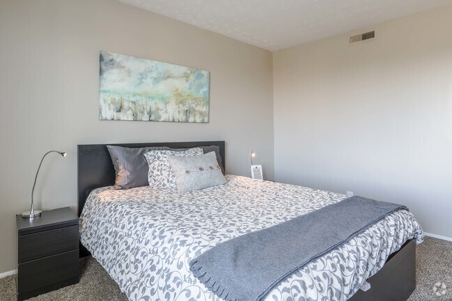 2 Bed/ 2 Bath