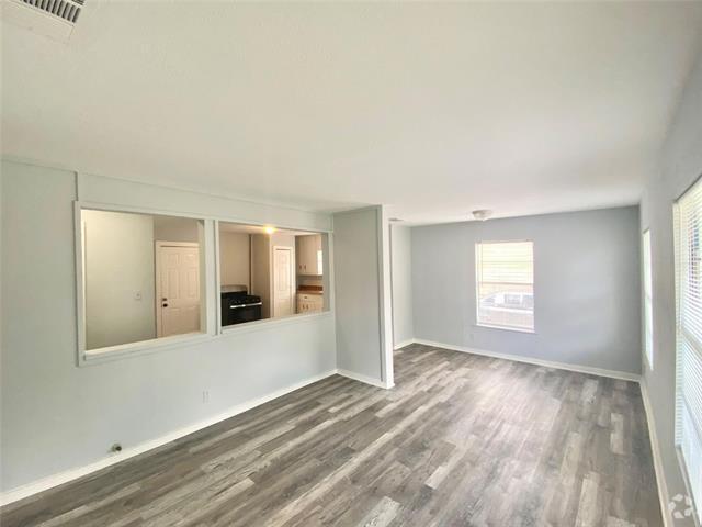 Building Photo - 220 Gerrish St Rental