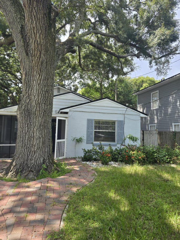 Photo - 1200 Altaloma Ave Casa