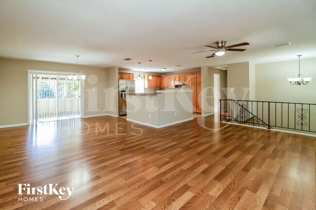 Photo - 8618 Vannoy Ct