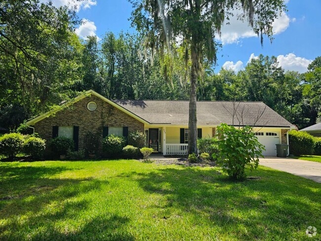 Building Photo - For Rent Rental