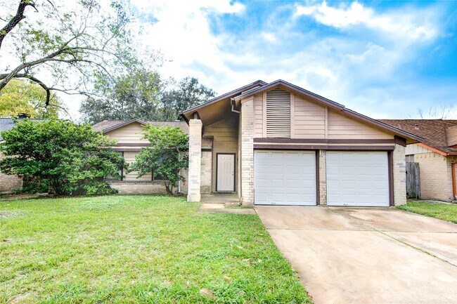 12023 Plumbrook Dr