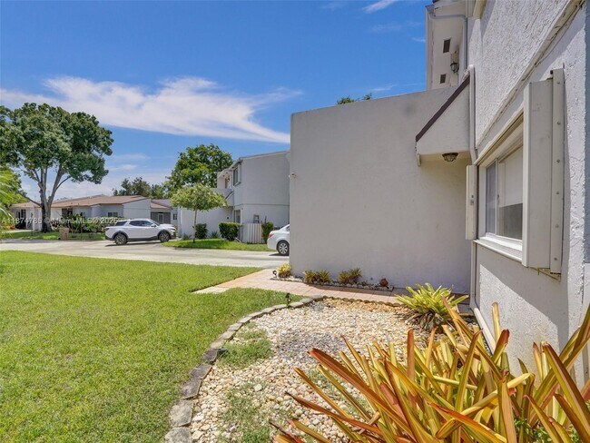 Photo - 8662 Bridle Path Ct