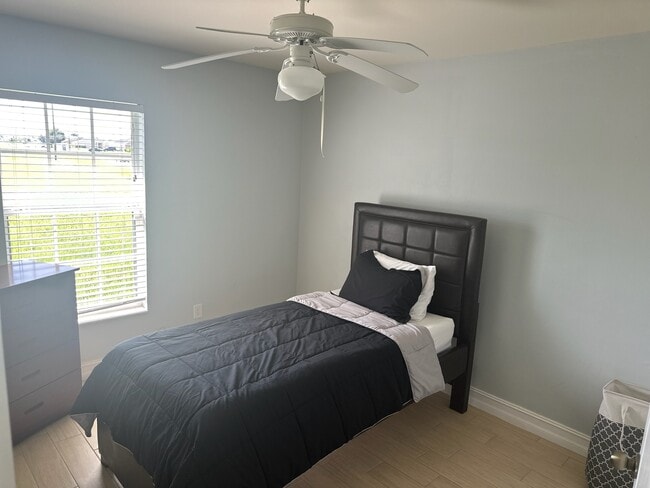 Habitación de invitados n.º 1 - 3002 NW Douglas Cir