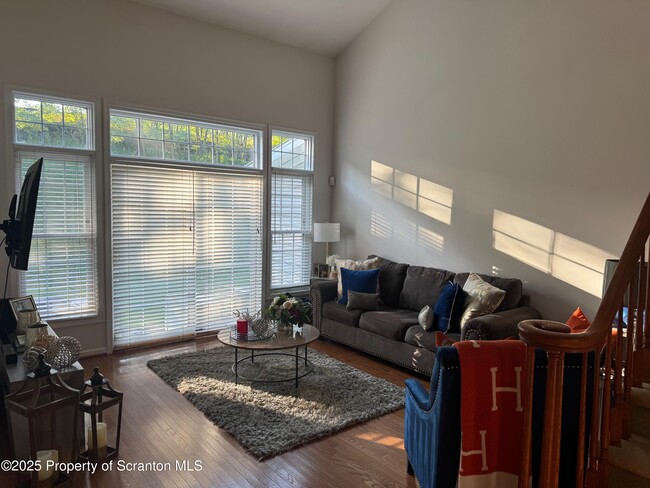 Photo - 803 Ohenry Close Sec 1