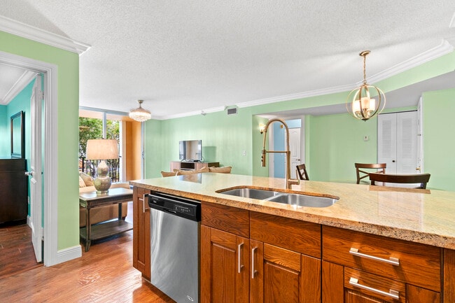 Photo - 140 Yacht Club Way Unit 207