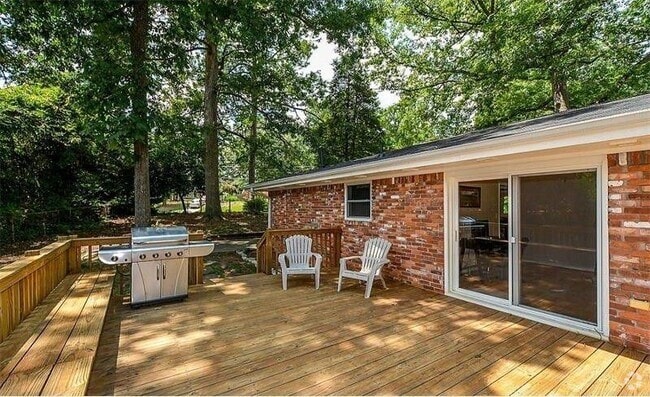 Building Photo - 2563 Dering Ct NE Rental