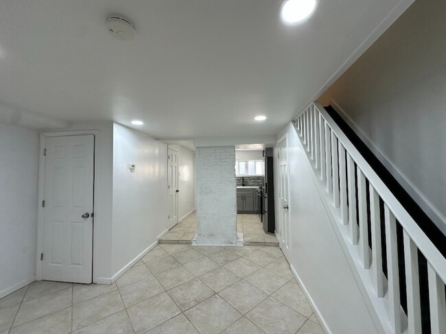 Photo - 101 Pioneer St Unit 1