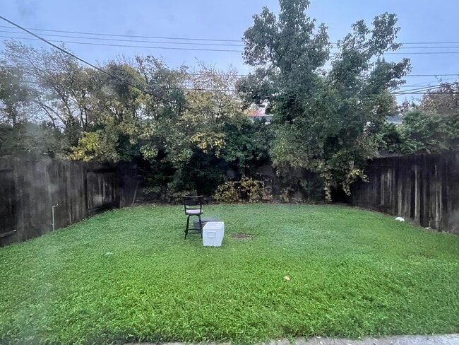 Building Photo - 2513 Michelle Dr