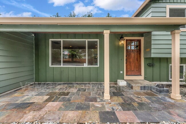 Photo - 16704 NE 29th Ave