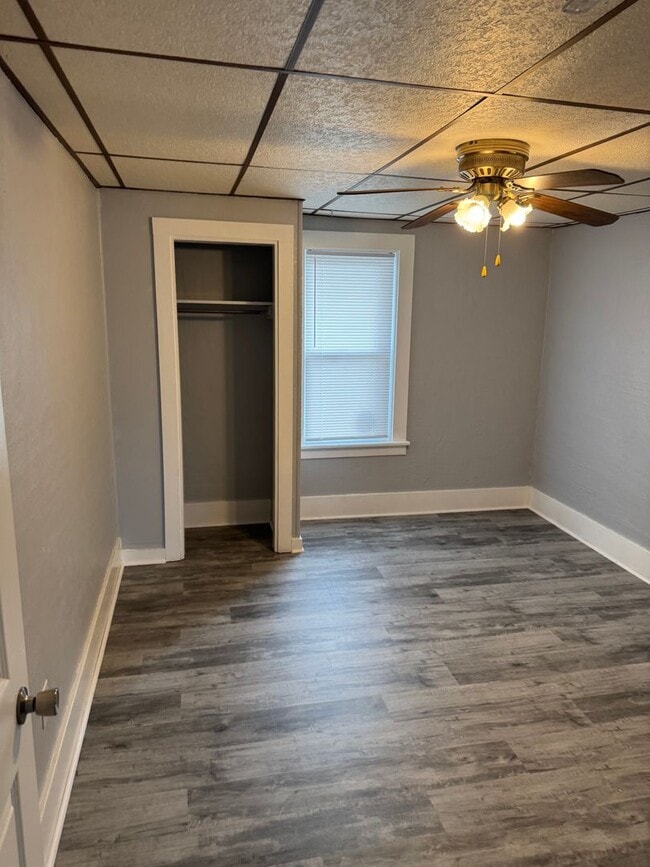 Photo - 2nd floor 2 bedroom 1 bath unit