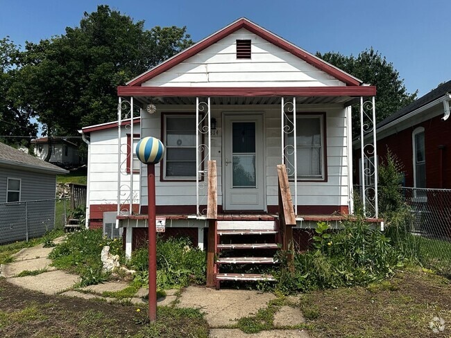 Building Photo - 1814 Savannah Ave Rental
