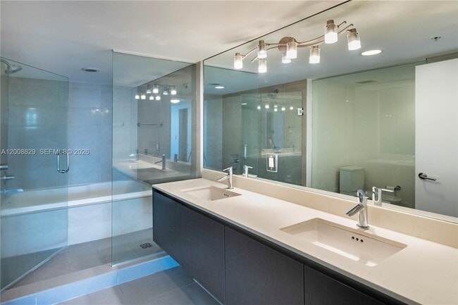 6620 Indian Creek Dr Unit 313