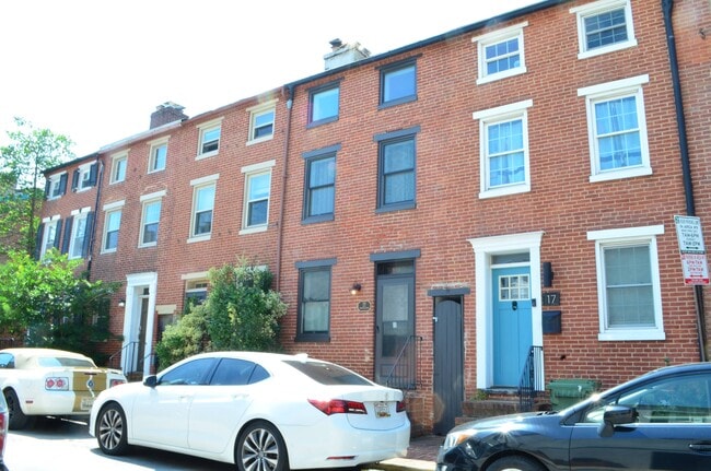 Building Photo - 19 E Wheeling St Rental