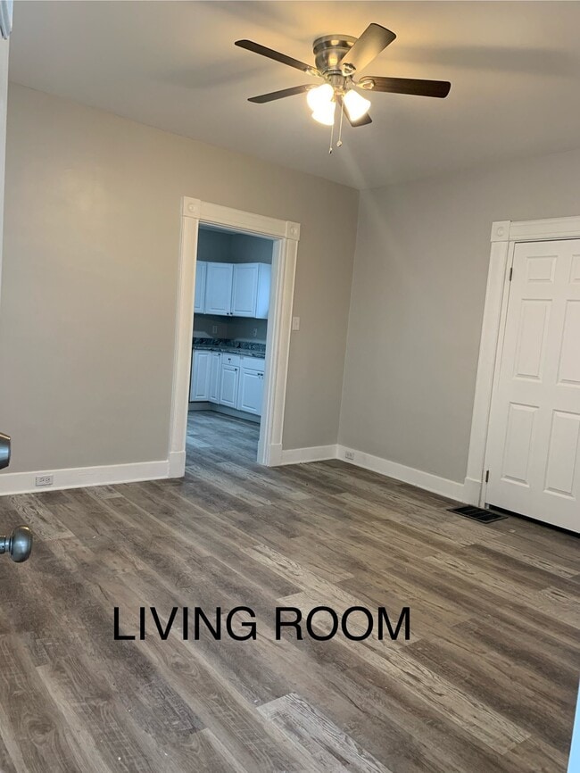 2411 Herman St
