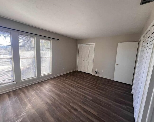 Photo - 214 Westwood Dr