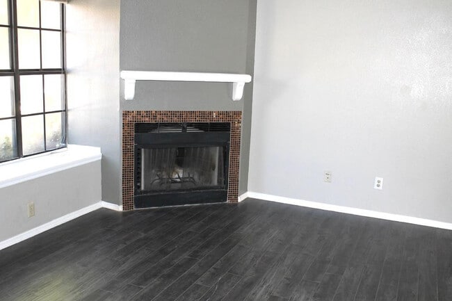 Photo - 4901 E Kelton Ln