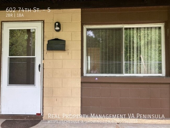 Building Photo - 602 74th St Unit 5