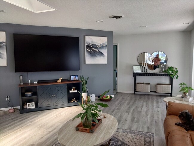 Photo - 755 SW Rustic Cir