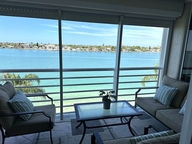 WATERFRONT 2/2 BAHIA DEL MAR RENTAL SEVEN ... - WATERFRONT 2/2 BAHIA DEL MAR RENTAL SEVEN ...