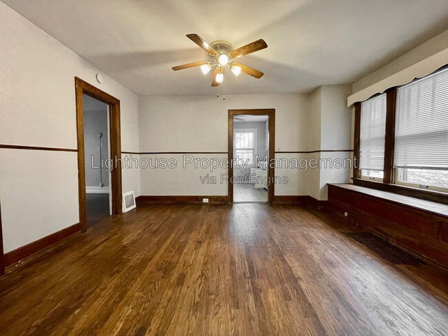 Photo - 839 W Larch Ave