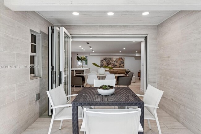 Photo - 1231 15th Terrace Unit 5