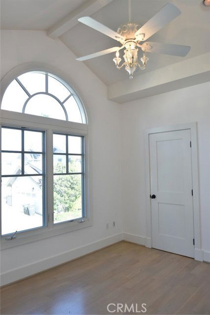 Building Photo - 2521 2nd Ave