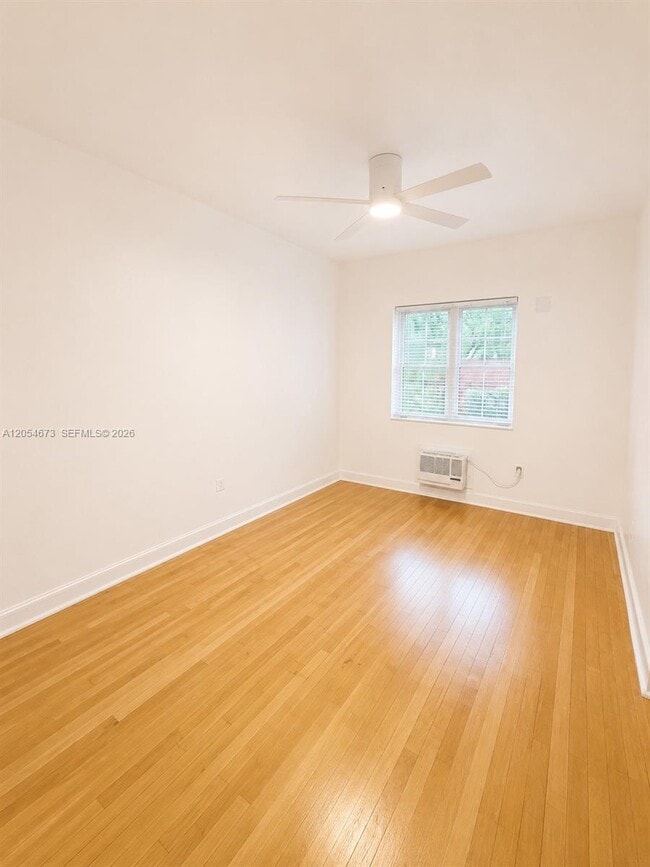 Photo - 322 25th St Unit 2