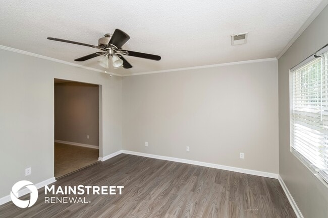 Photo - 201 Allen St