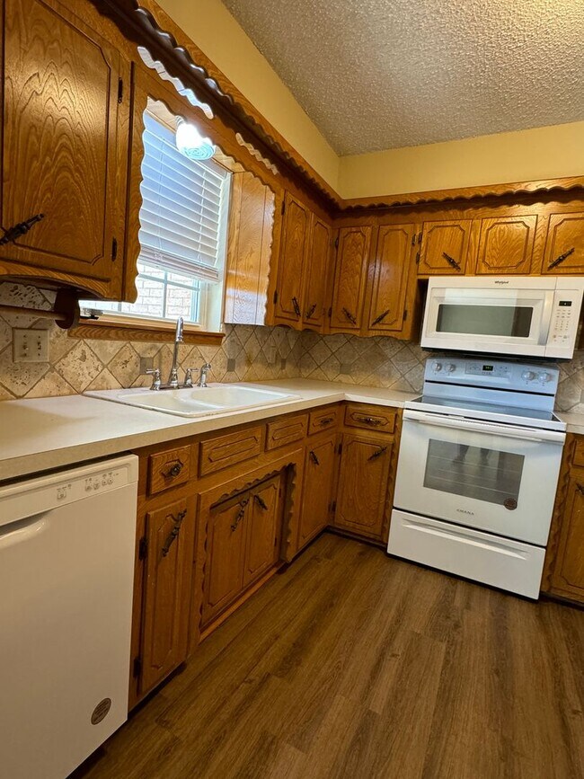 Photo - 1821 NW Crosby Park Blvd