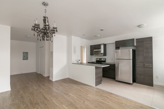 Photo - 809 Av Bloomfield
