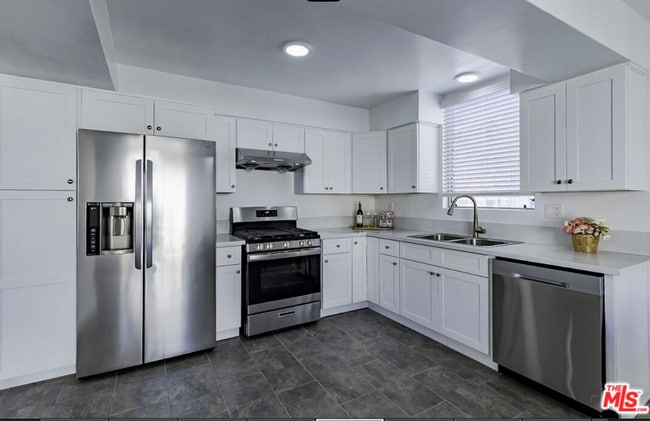 Photo - 1017 S Bedford St Unit 2Z