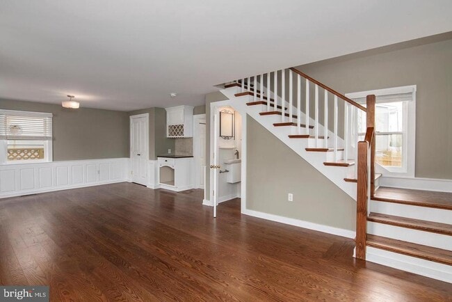 Photo - 108 Railroad Ave