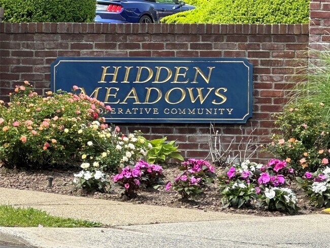 Building Photo - 67 Bailey Ct Unit 67