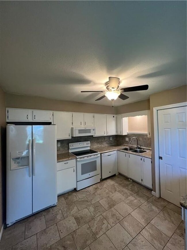 Photo - 2008 Cypress Pl Unit C