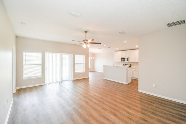 Photo - 9287 Hawkeye Dr