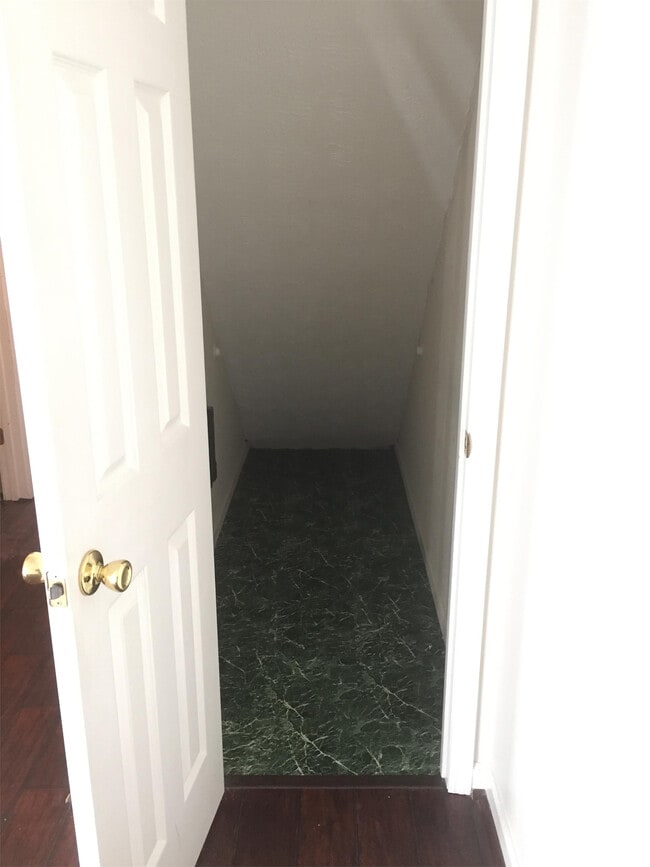 Photo - 103 Stone Tree Dr