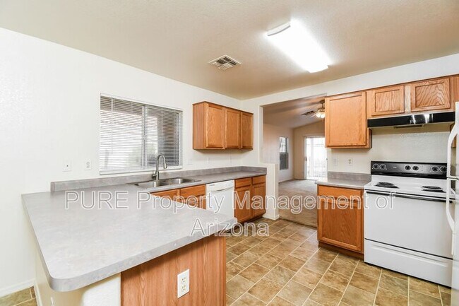 Photo - 930 E Monterey St