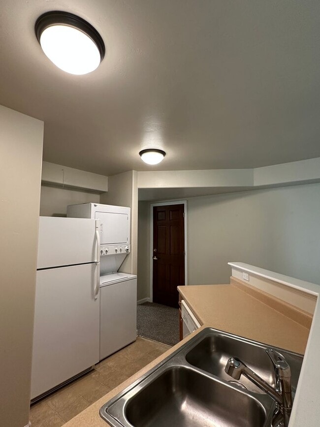 Photo - 1 Bedroom 1 Bathroom Lower Level Apartment